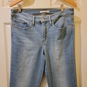 Levi's 314 Shaping Straight Jeans Size 30